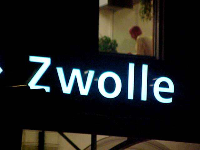 A few hours later I arrived in my hometown in The Netherlands: Zwolle! Here I'll stay a few days until my plane towards South Africa will depart in Amsterdam. Good to be back again, but never stay too long in Zwolle. 