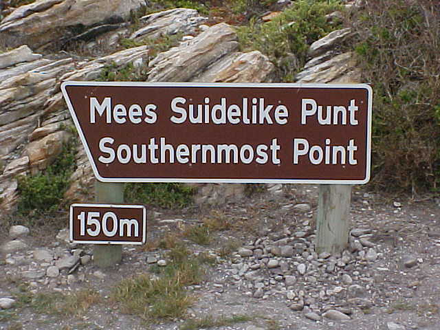 And as we got closer to the Southernmost point of the entire African continent, this signs kept on popping up to. Every 50 meters there would be a sign like this. Probably for people who get lost VERY easily...