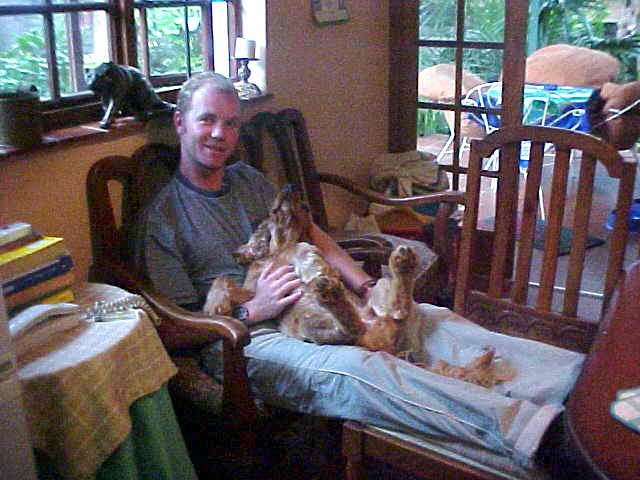 After breakfast in the commune house, where I seemed to go along pretty wel with the dog.