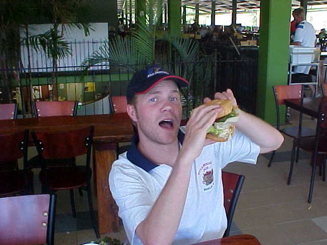 Lunchtime! Hey, this hamburger is half the size of my head! That is right, it was crocodile hunger!