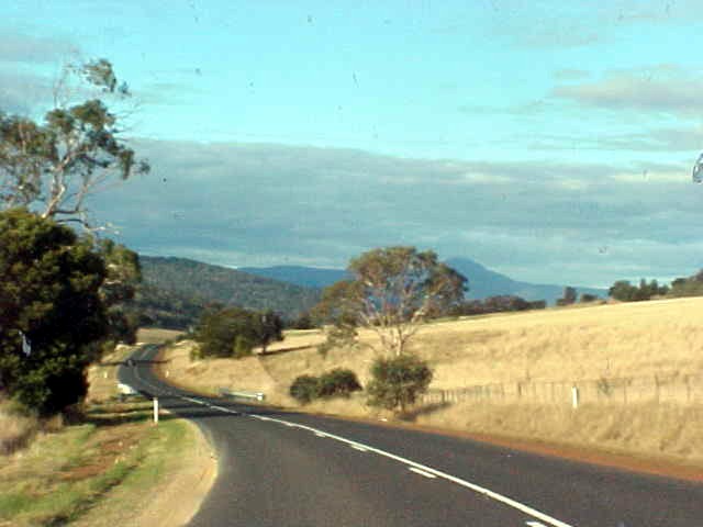 Enjoy the sceneries of the inland of Tasmania (2)