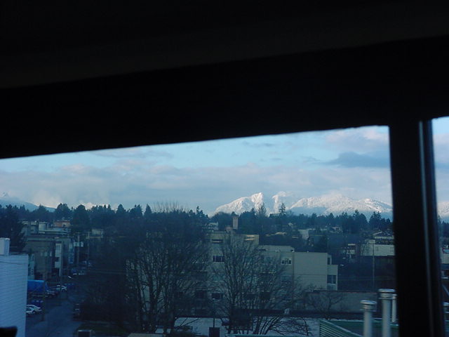 As seen from the bus... look at those mountains!!!
