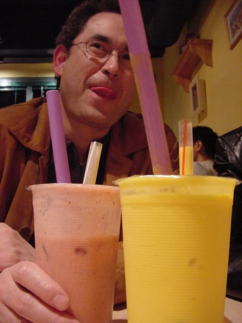 Even Gail does not really know what and why bubble tea is... It looks like a milk shake, tastes like tea, and at the bottom are soft spongy pearls you can eat too... Strange huh?