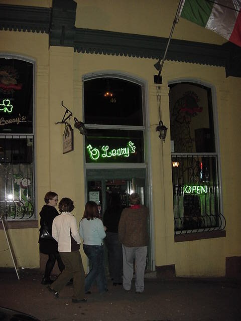 I was taken to O<#k#>'Leary<#k#>'s Pub, Sarah<#k#>'s favourite pub to hang out. It was of course, as the name goes, an Irish Pub.