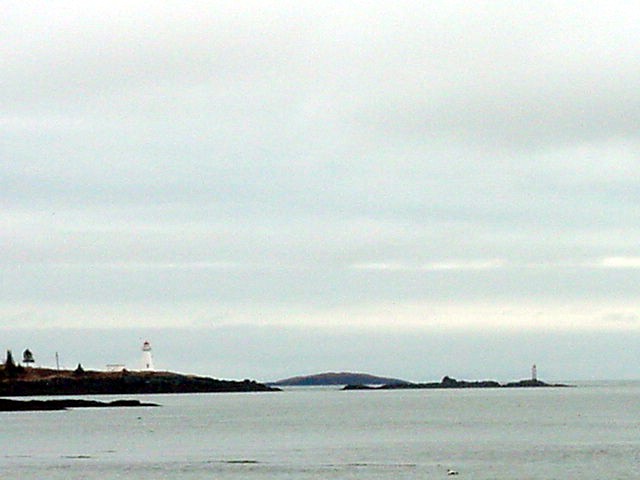 The other two big islands are Campabello Island and Grandmanan Island south of Deer Island. 