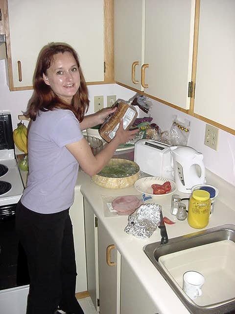 My next hostess is Kelly Duff, who immediately prepares me a sandwich for lunch.