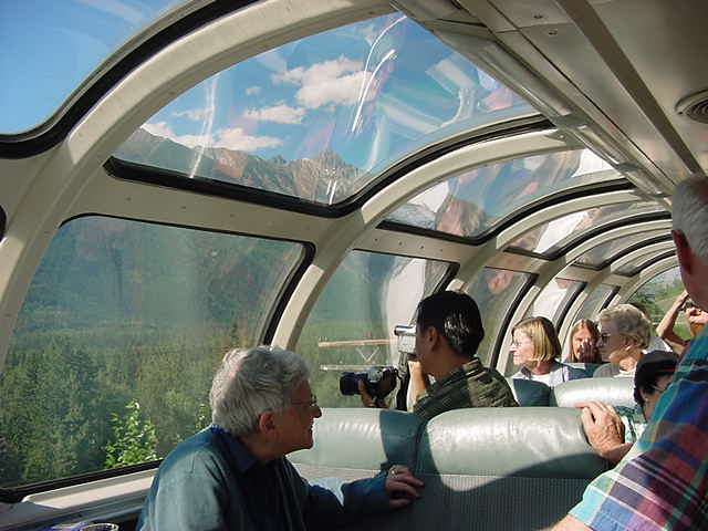 Tourists and travellers of all kinds enjoy the dome cabin, with a great view on the Rockies.