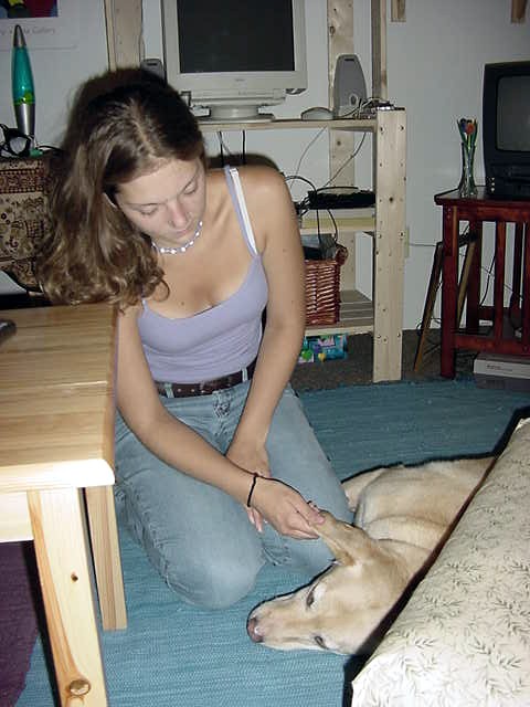 At Annas apartment, with her playful dog. It was time to settle myself on the couch for a good night sleep.