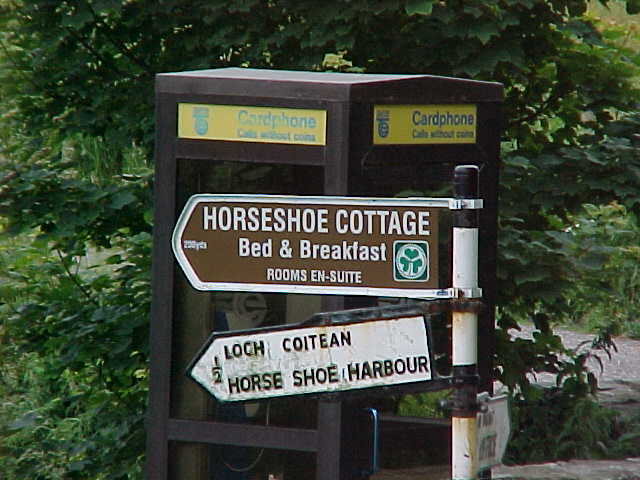 I still do not get it. What does this island has with horse shoes? 