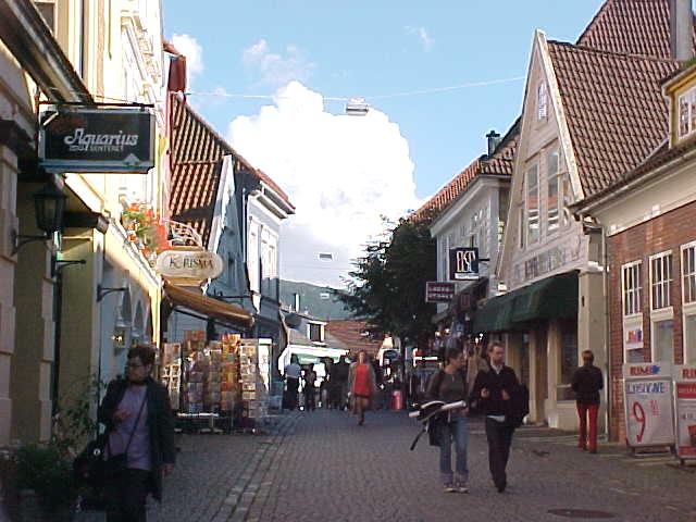 A little Bergen shopping street on my way to my next location in Bergen.